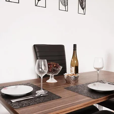 - Schoenes Heim Li-apartments