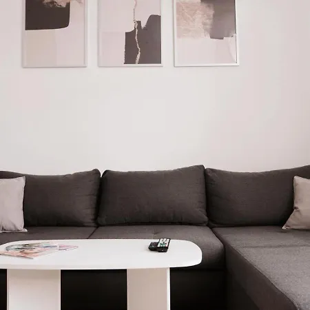 - Schoenes Heim Li-apartments 아파트 *